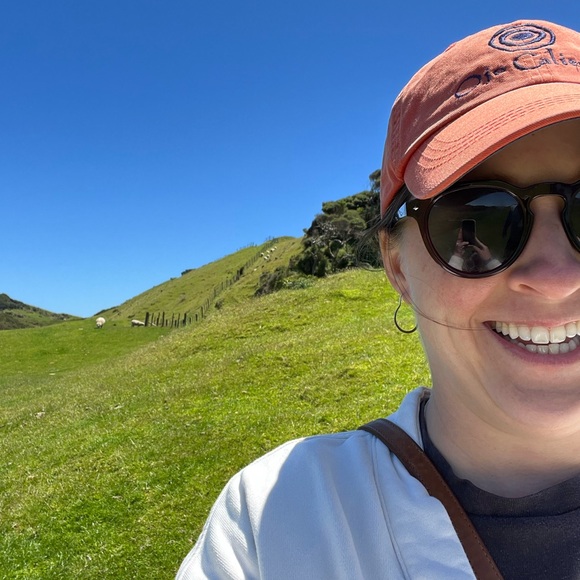 Meet your Posher, Rebecca - Picture 1 of 1